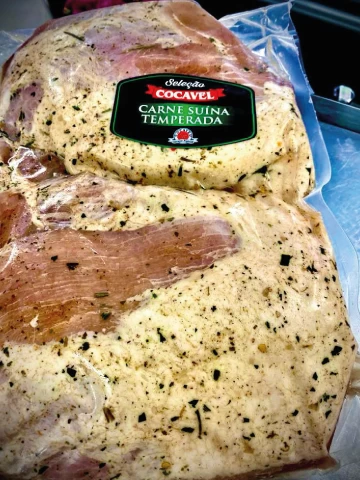 Pernil suíno sem osso